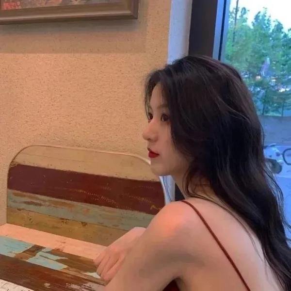 另一个女人